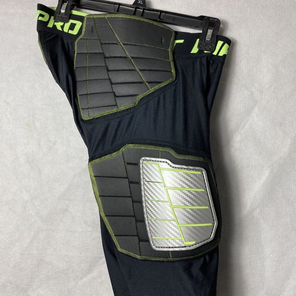 Like New Nike Pro Combat Padded Compression Shorts Men's Black Medium